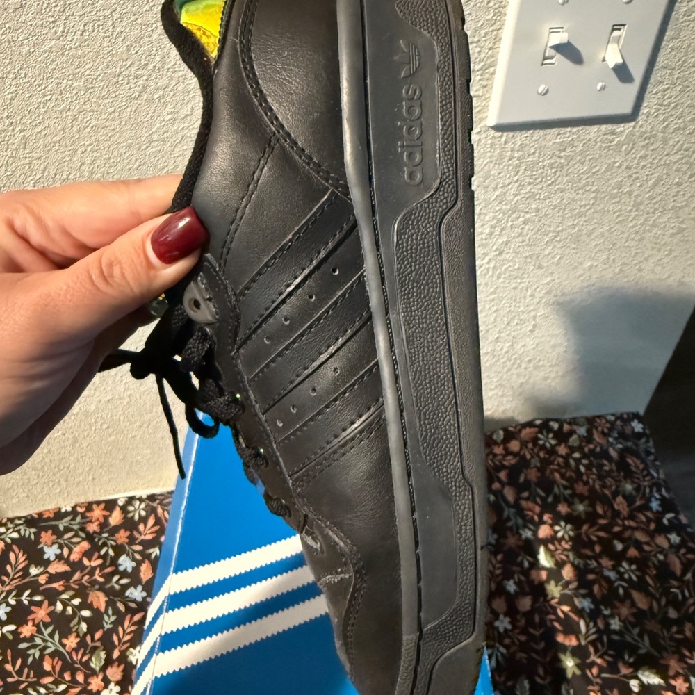 Adidas Rivalry Low Black Iridescent GUC Mens Size 9 (box says 8.5) - Picture 11 of 14